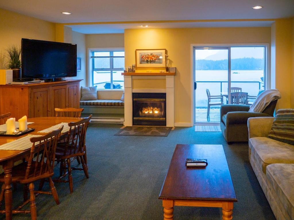 Waterfront View Of The Inlet, Short Walk To Town Apartment Tofino Exterior foto